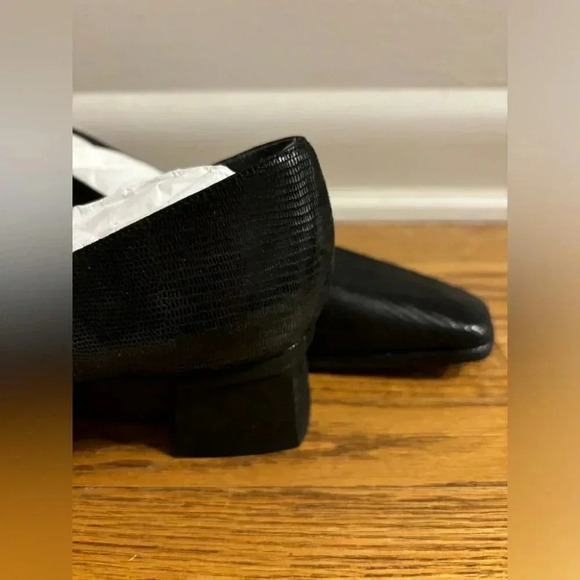 Stuart Weitzman Black Leather Heels - Picture 4 of 9